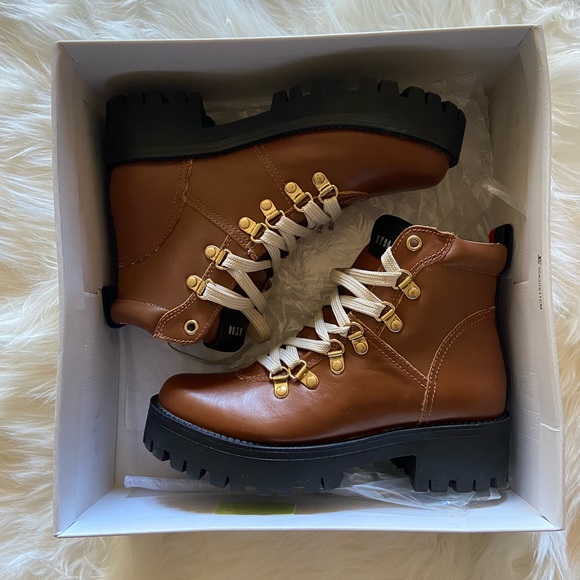 Steve Madden Bam Combat Boot - Picture 3 of 7